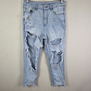 American Eagle Mom Jeans Size 8 Light Wash Ripped Destroyed High Rise